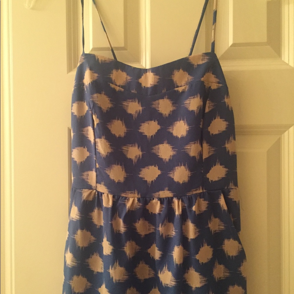 Dress - Picture 2 of 4
